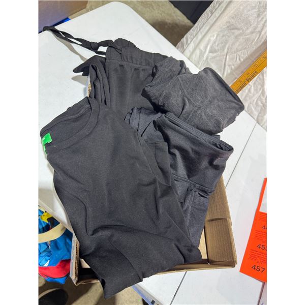 Athletic pants size small