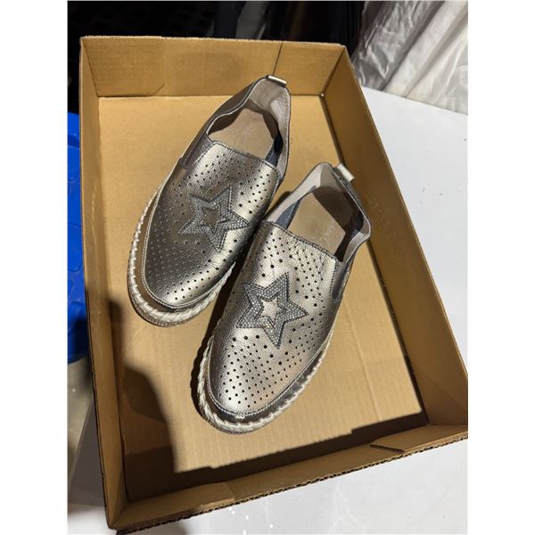 ANDREa COUTI shoes size not shown