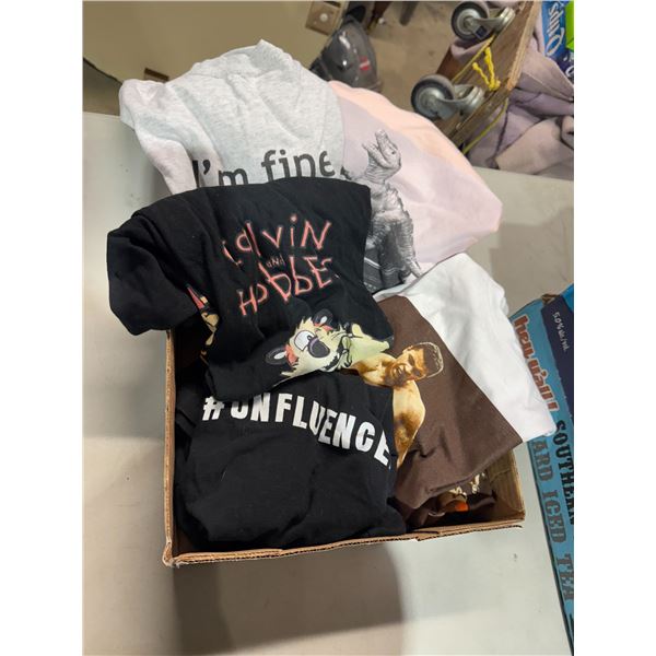 T-shirt size small/large