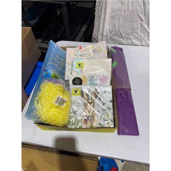 Spring themed napkins, and other accessories