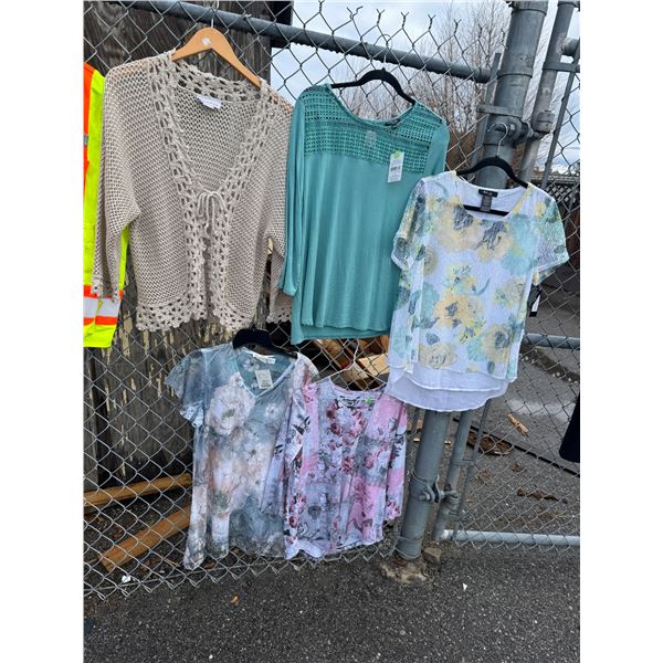 Sort of tops medium/large