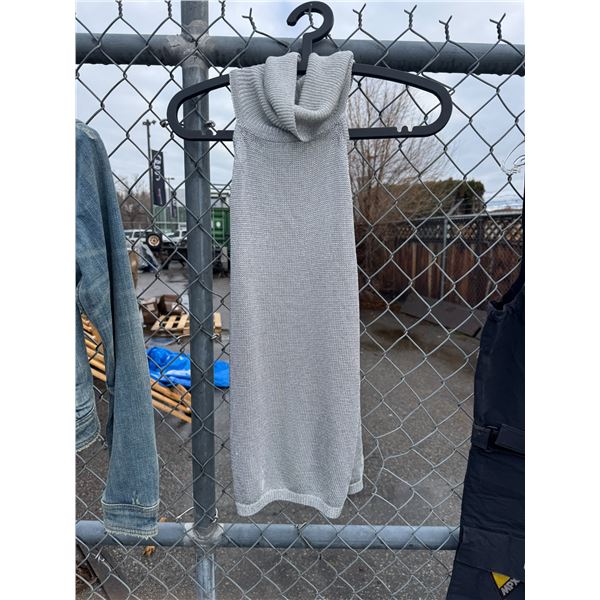 Guess shirt, size large