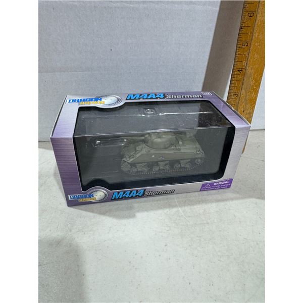 Dragon armor, M4 A4 Sherman 1/72