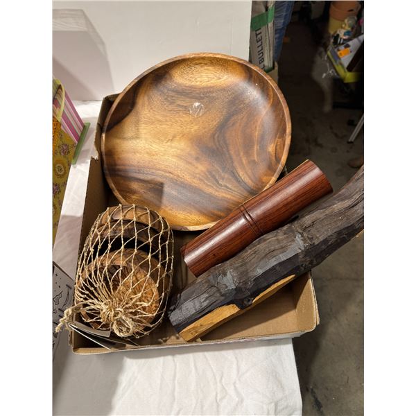 Handmade in the Philippines, small bowls and other wood items