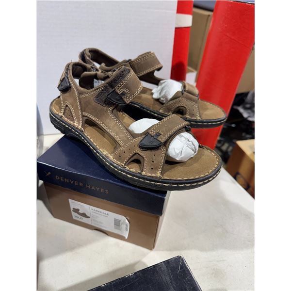 Denver Hayes sandals size 10