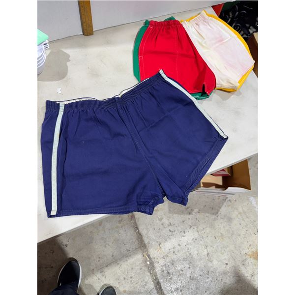 Vintage shorts size 32 Y