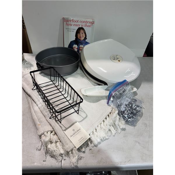 George Foreman grill, spring pan, shower, curtain hooks and placemats