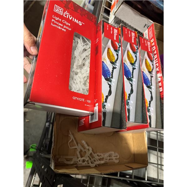 Christmas light clips