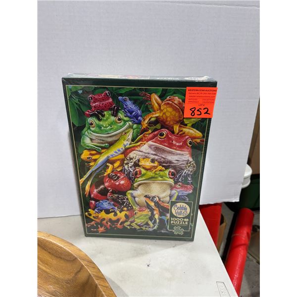 Sealed Cobblehill 1000 piece puzzle