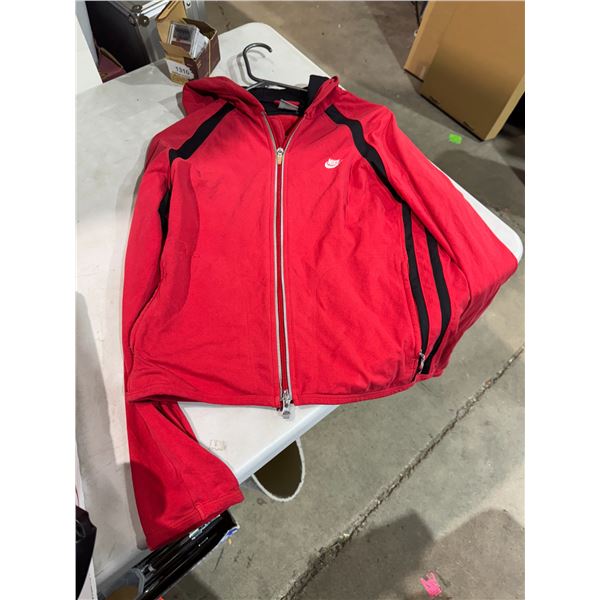 Nike youth large size 12–14