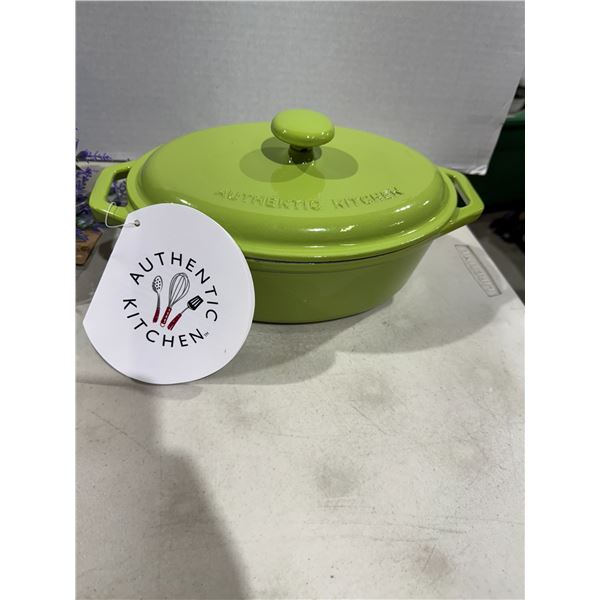 Authentic kitchen baking pan