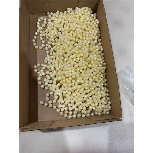 Vintage rose garland