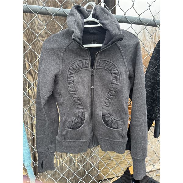 Lulu jacket size 8 ?