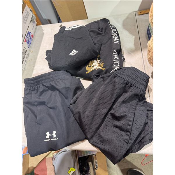 Nike under Armour, Adidas, sportswear XL and large