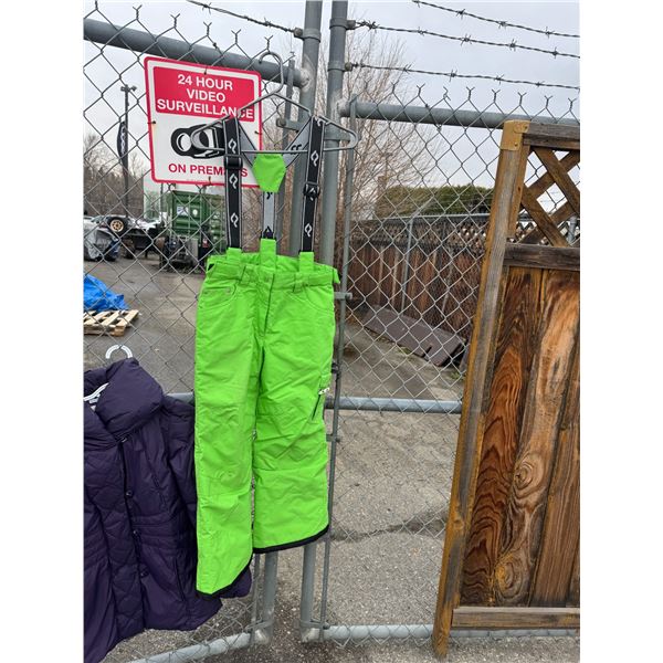 JUPA snow pants size not shown
