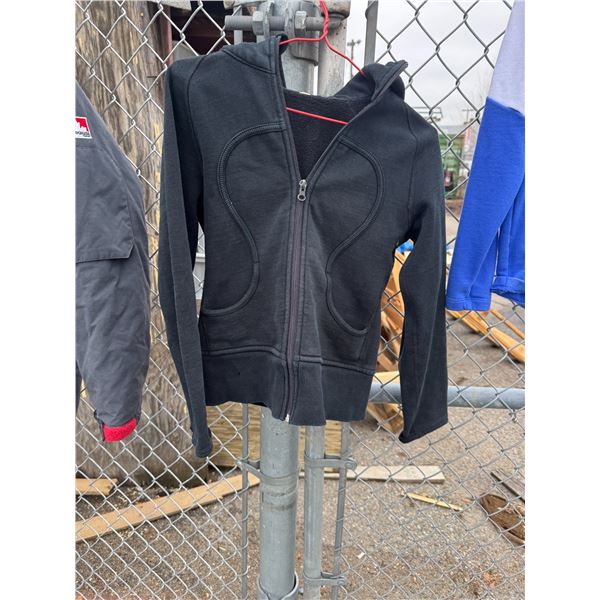 Lululemon youth jacket size not shown