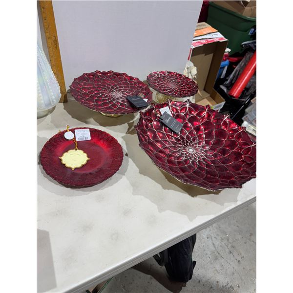 Serving dishes and cake/dessert plates