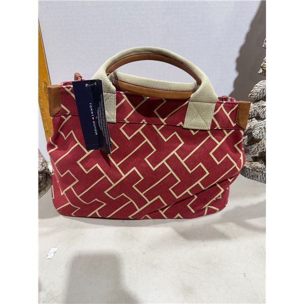 NWT Tommy Hilfiger purse