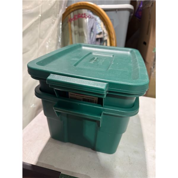 Rubbermaid containers 11.3 L with lids
