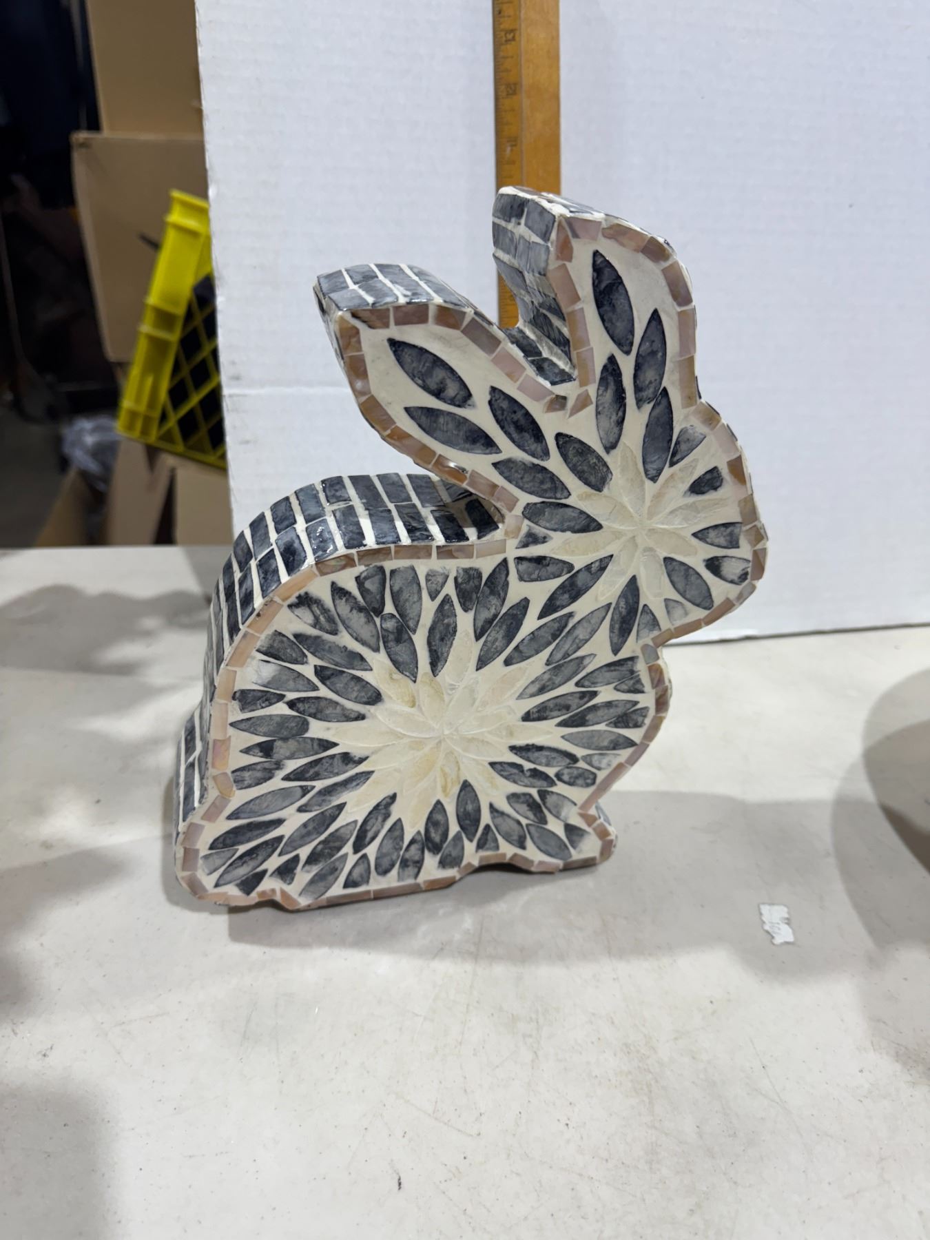 Bunny tile decor