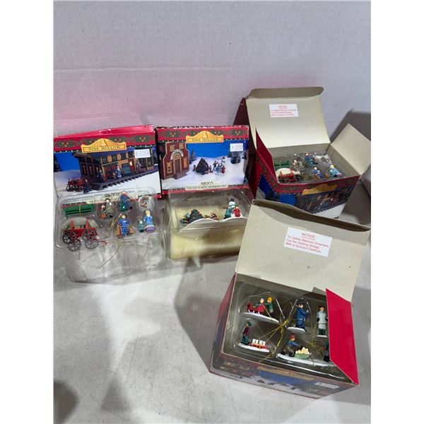 Pine Hollow Village school, accessory set, train station, towns, people, train station, access, acce