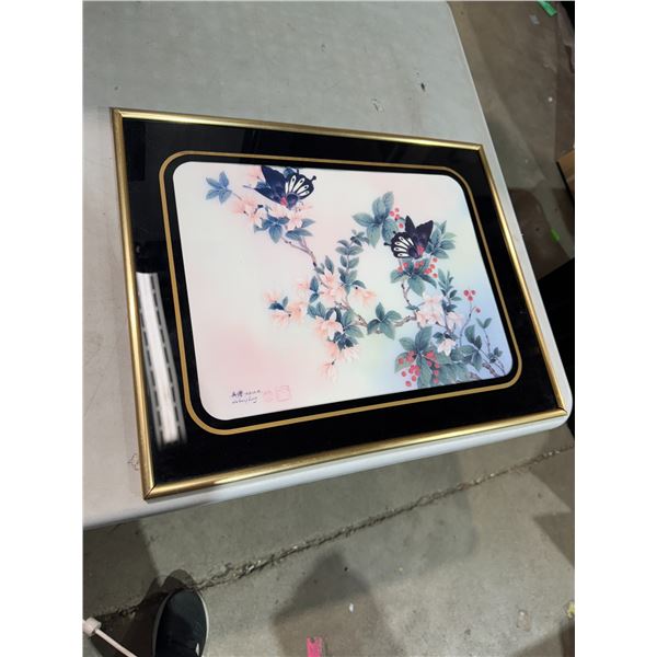 By JOHNNY LUNG artwork