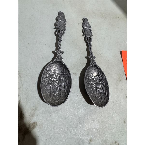 Vintage Dutch pewter spoons Jan Steen "de Tandmeeater"