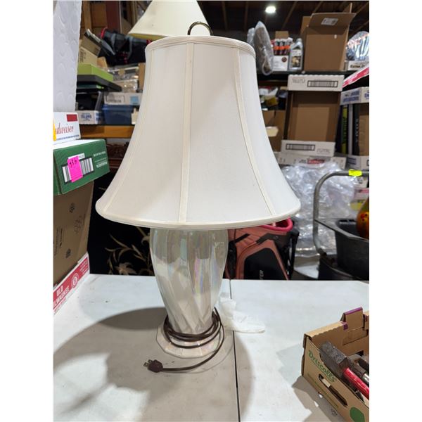 Table lamp