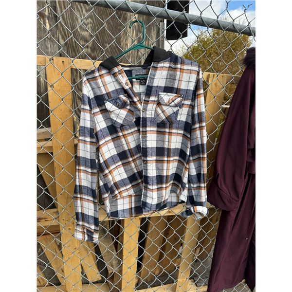 West 49 youth XL shirt