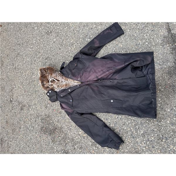 Winter coat size not shown