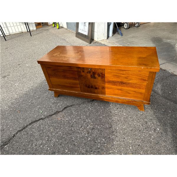 Lane Cedar chest
