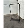 Image 1 : Clothing rack
