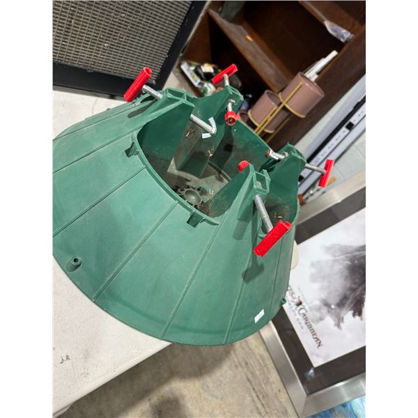 Christmas tree stand