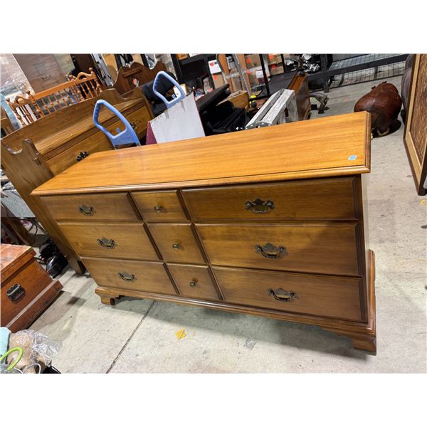 Maple dresser