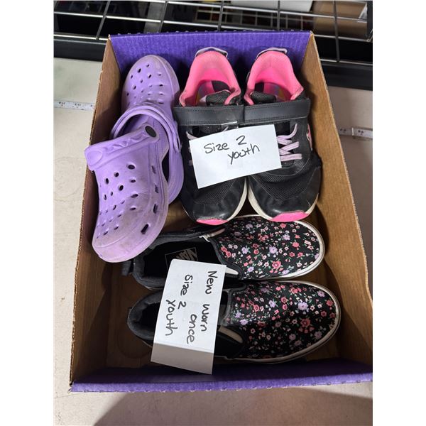 Youth  size 2 footwear