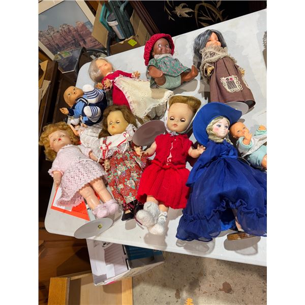 Assorted dolls