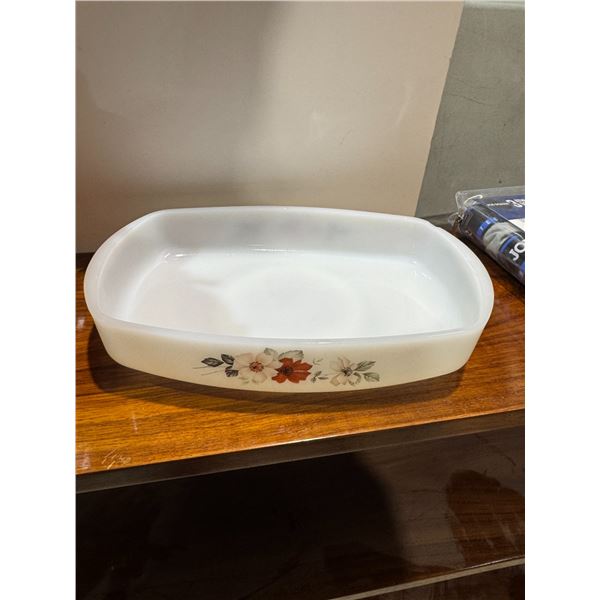 Fire king, baking dish