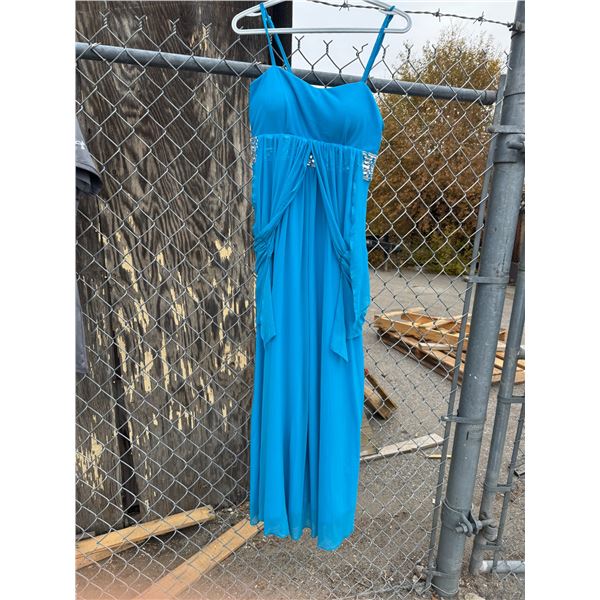 Angela dress size XL