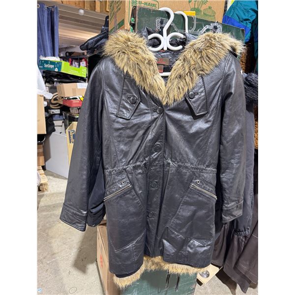 DANIER leather coat size petite