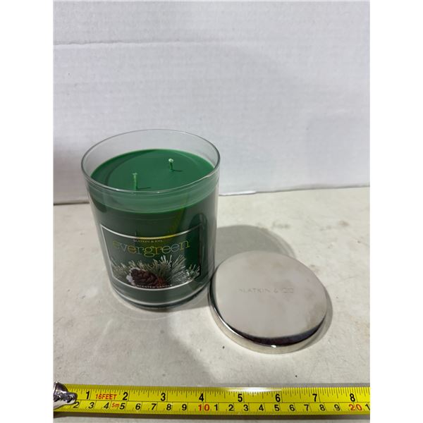 SLATKINN Co Evergreen new candle