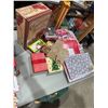 Image 1 : Christmas boxes