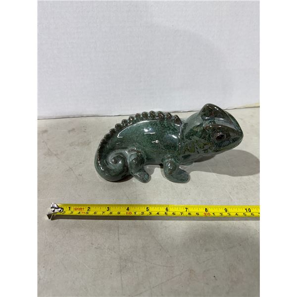 NWT handcrafted in Vietnam