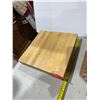 Image 2 : Wood cutting board