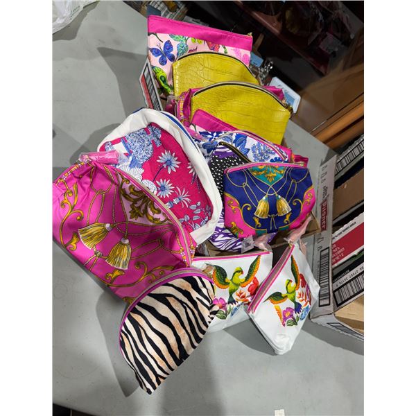 Elizabeth, Arden, Estée Lauder, and other make up bags