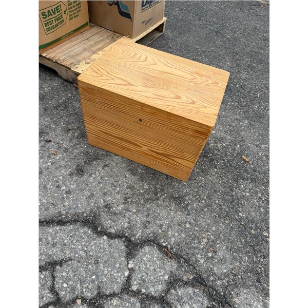 Wood crate
