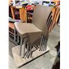 Image 1 : 4 stacking chairs
