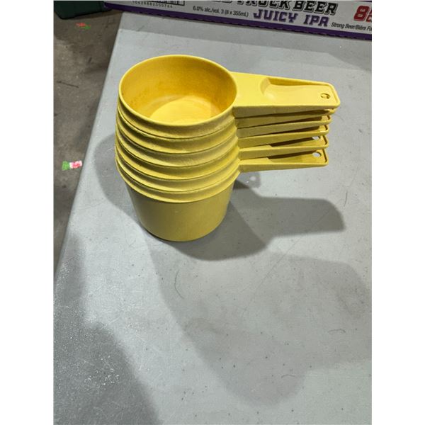 Vintage Tupperware measuring cups