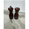 Image 1 : Salt and pepper Mills