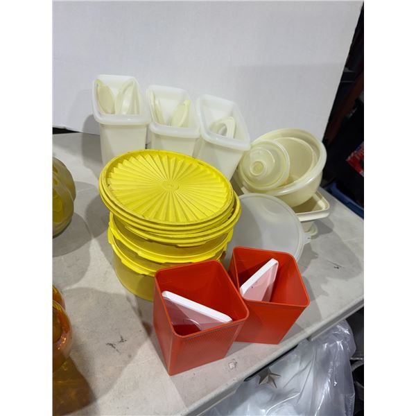 Vintage tupperware