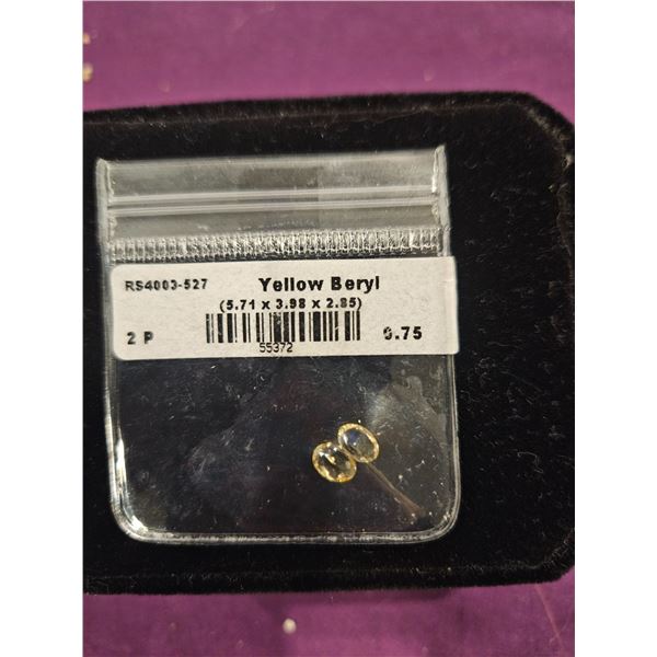 2 yellow beryl stones
